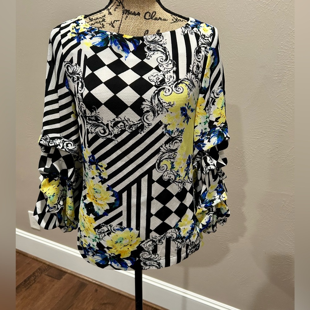 Alberto Makali top. Super cute. Yellow/blk/white. Long sleeves with ruching